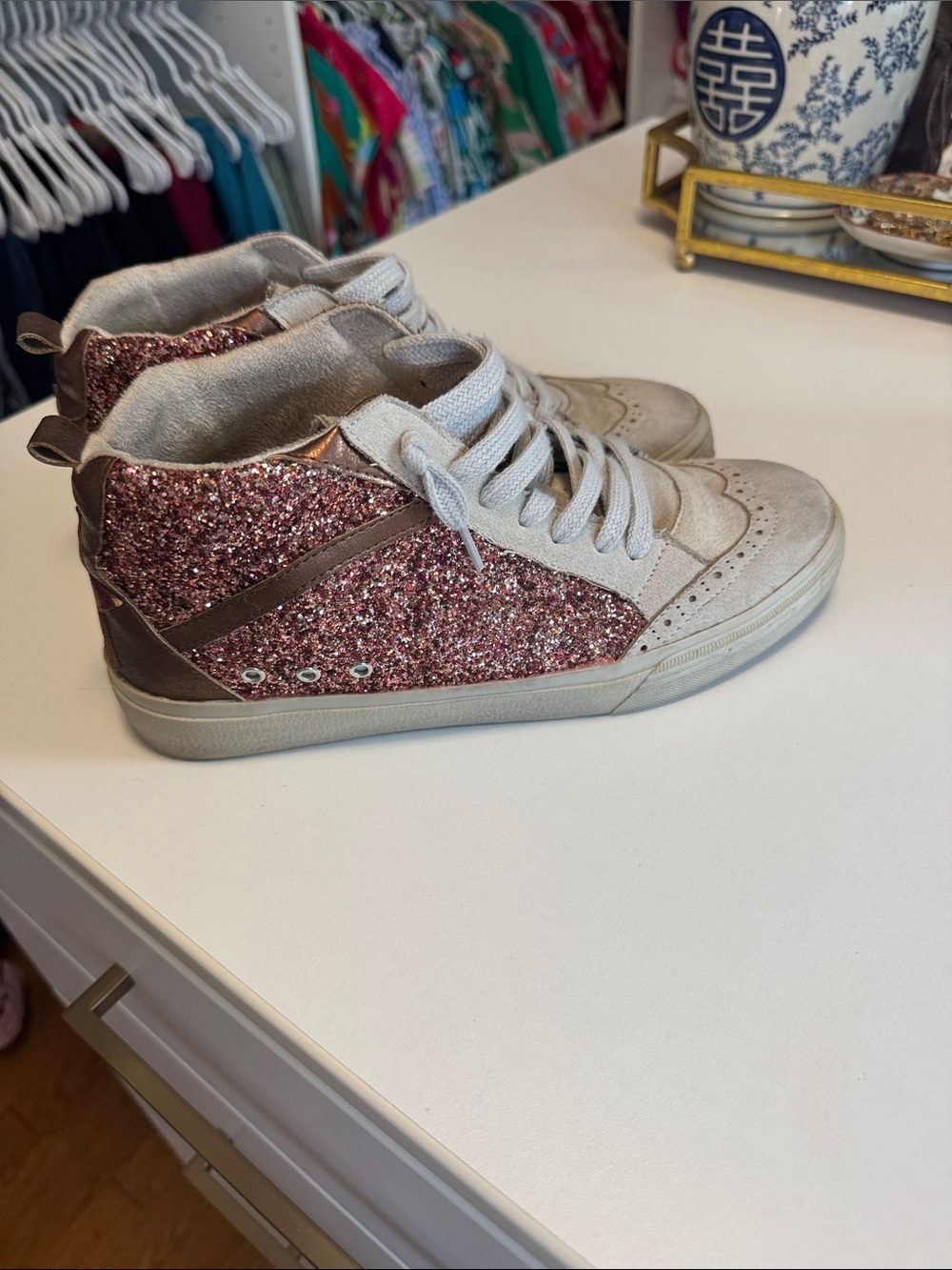 High-Top Glitter Sneakers in Pink - Unbranded